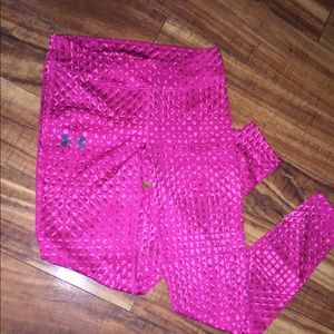 Cute pink under armour leggings!!